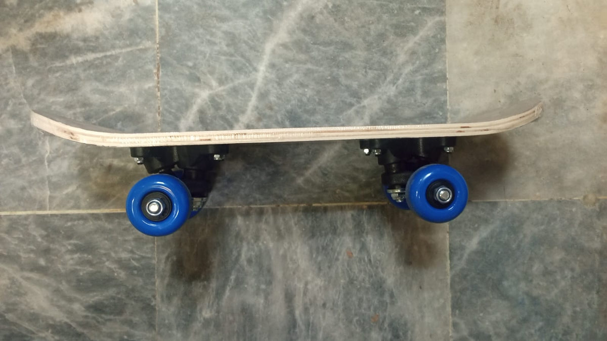 Kids Graphic Print Skateboard – Blue Wheels